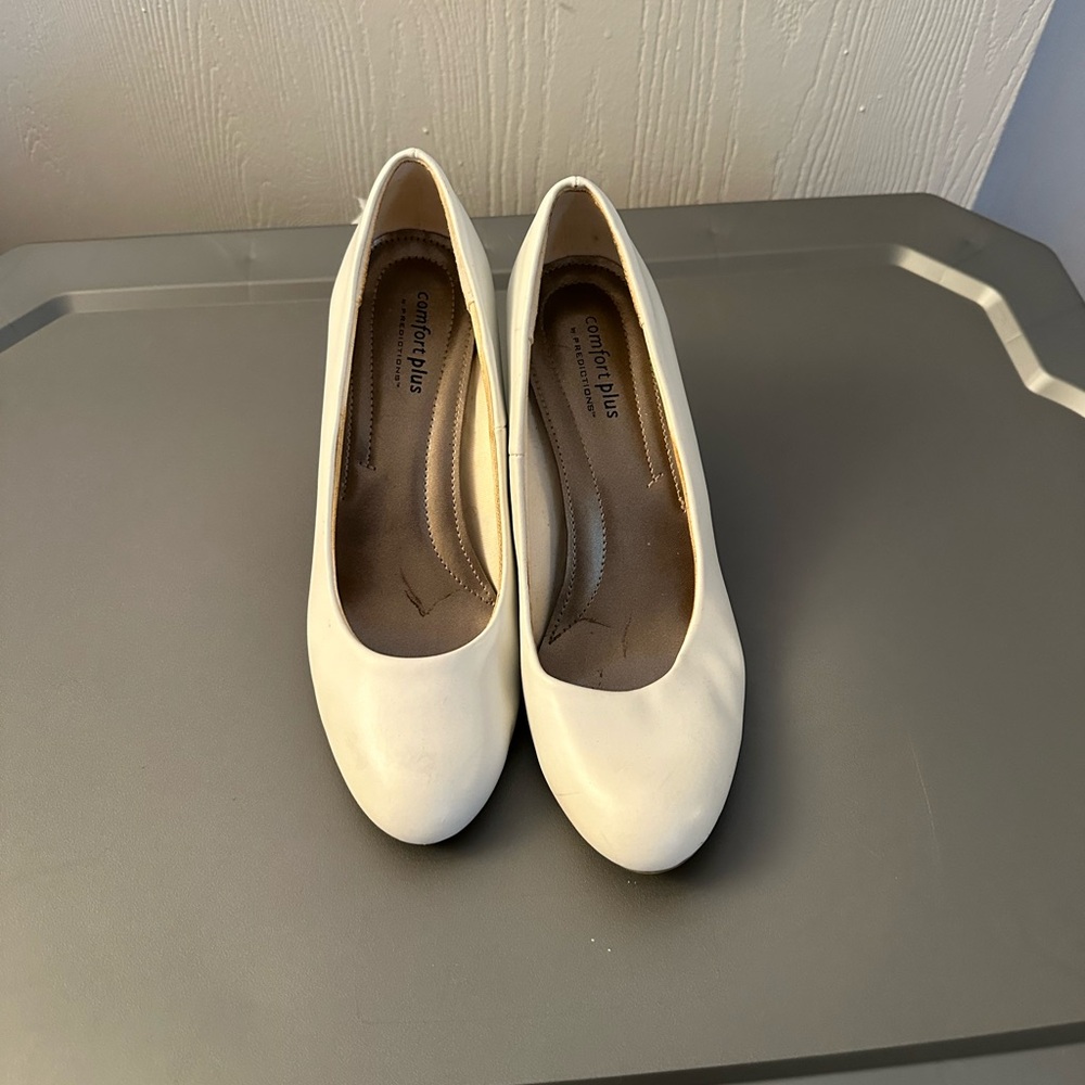 Comfort Plus by Predictions Women's White Heels